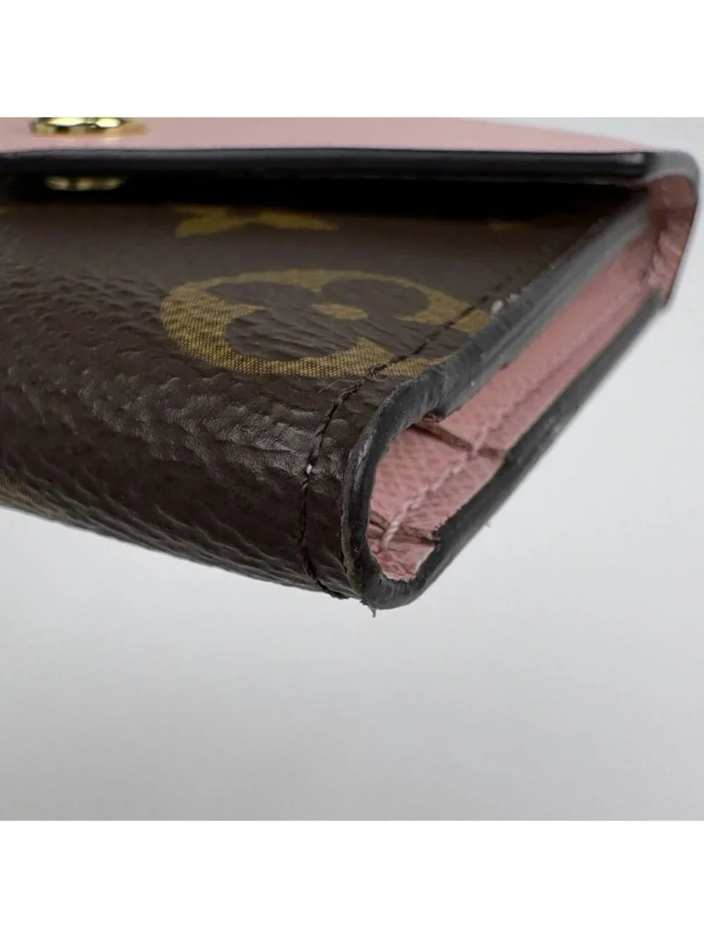 Louis Vuitton Portefeuille Zoe Trifold Wallet Compact Monogram Rose Velours